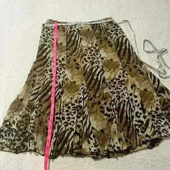 Rafael Essential Animal‎ Print Skirt - Size Small - Picture 2 of 4